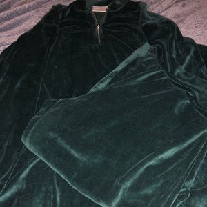 Like new dark green outfit